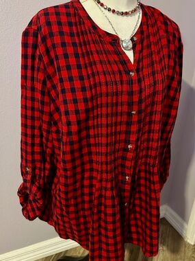 St Johns Bay Red/Black checker top